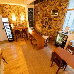  Hostel Sishaus